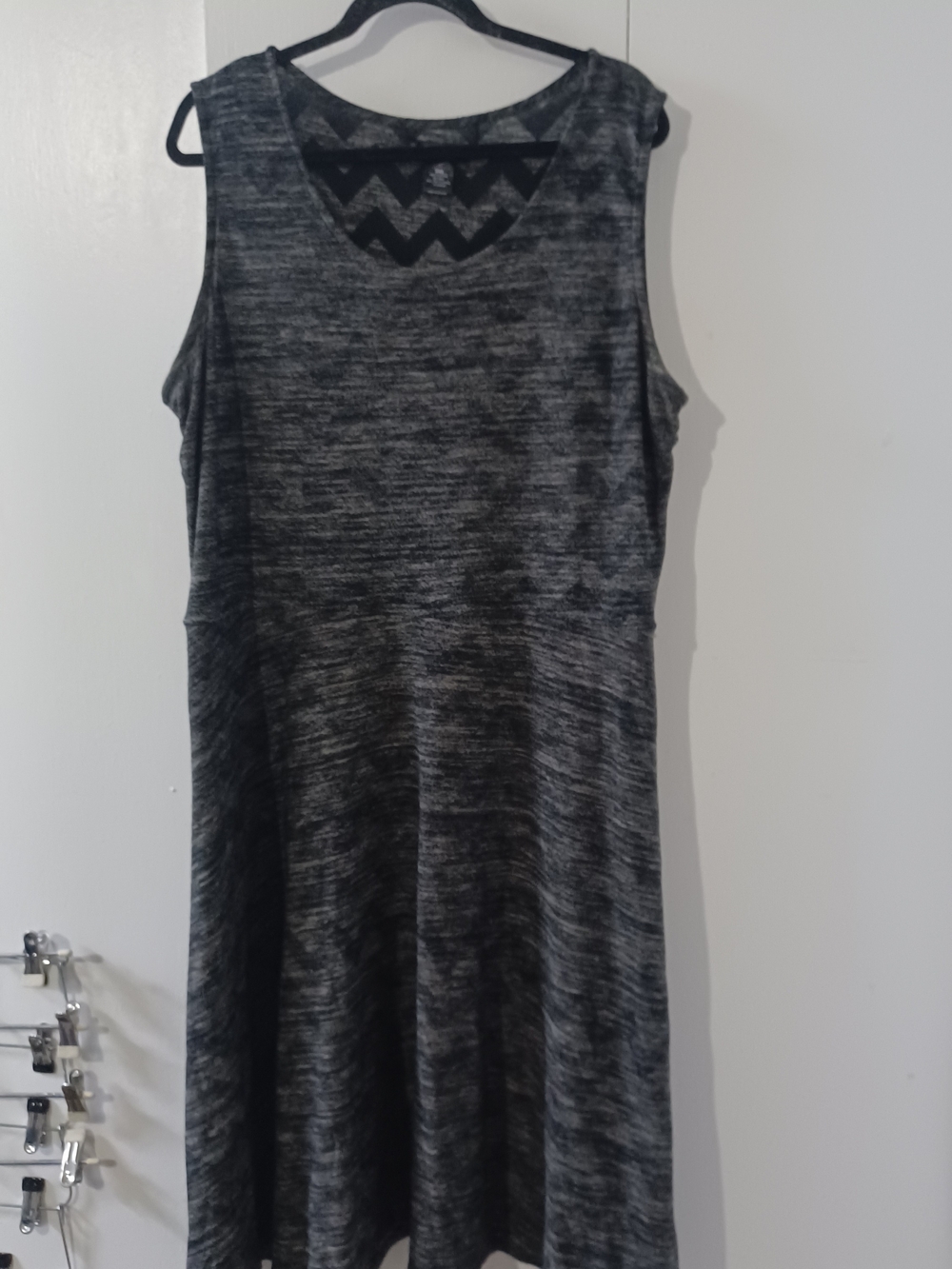 Glamour Geometric Maxi Dress in Gray & Black Size 20W Like New